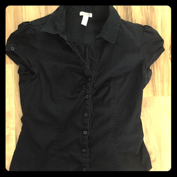 Chic Black Button Down - Picture 1 of 1